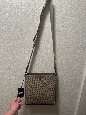 DKNY woman's logo  shoulder/crossbody purse. Brand New.
